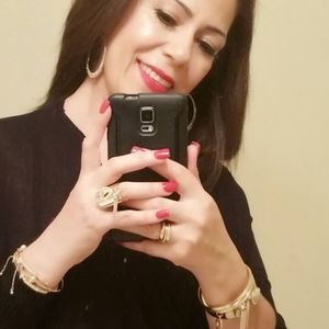 Meet your Posher, Veronica